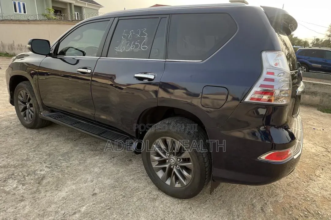 Lexus GX 460 Base 2020 Blue