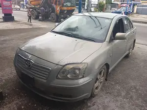 Toyota Avensis 1.8 C Combi 2005 Silver