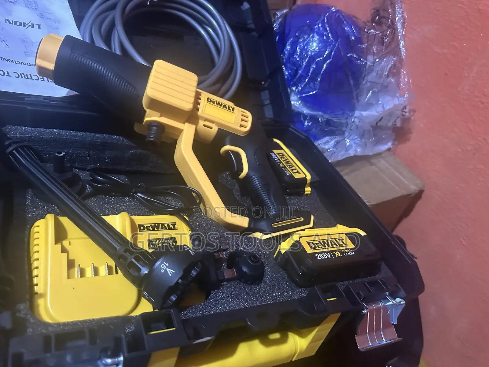 DeWalt Cordless Pressure Washer
