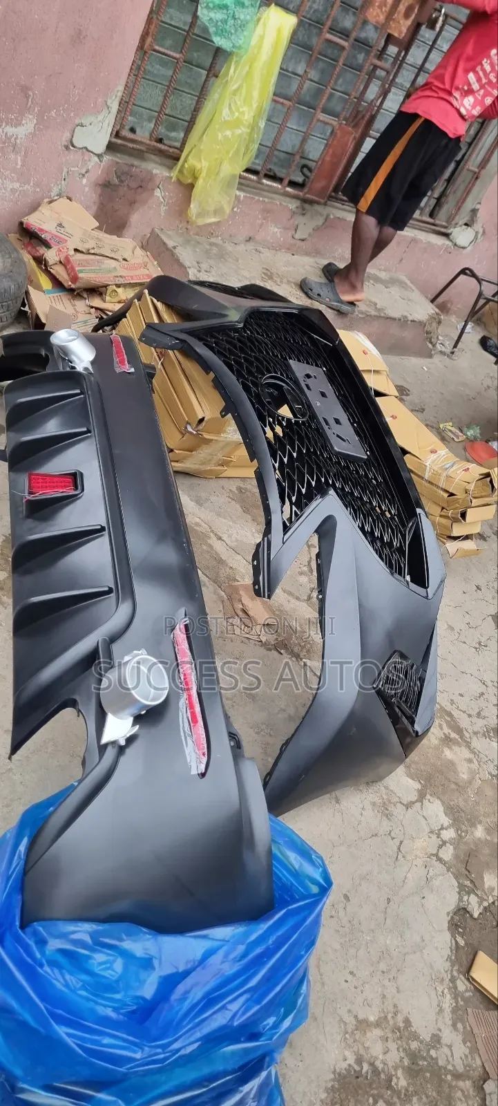 Front and Back Bumper Is 250 2008/2010 to 2020
