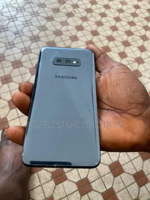 Samsung Galaxy S10e 256 GB Purple