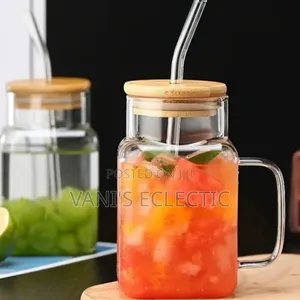 Aesthetic Square Borosilicate Glass Cup With Handle and Lid - 400ml