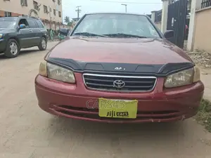 Toyota Camry 2000 Brown