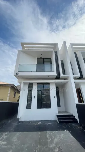 4bdrm Duplex in Idado for sale