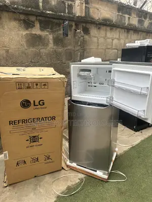 Brand New LG Double Door Fridge With 260L Capacity