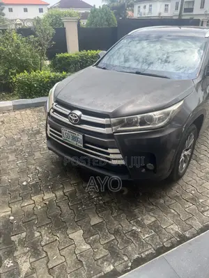 Toyota Highlander XLE 4dr SUV (3.5L 6cyl 6A) 2015 Gray