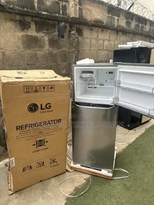 LG 260L Inverter Refrigerator With Separate Freezer Compartment
