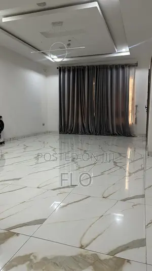 Mini Flat in Osapa london for rent