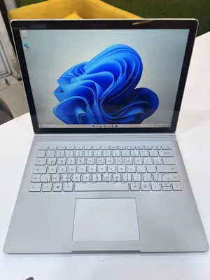 Laptop Microsoft Surface Book 2 16GB Intel Core i7 SSD 512GB