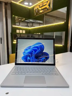 Laptop Microsoft Surface Book 2 16GB Intel Core i7 SSD 512GB