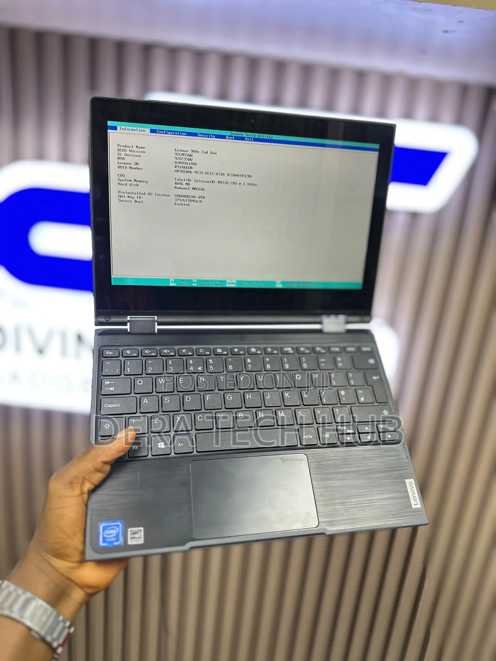 Laptop Lenovo 300e 4GB Intel Pentium SSD 128GB