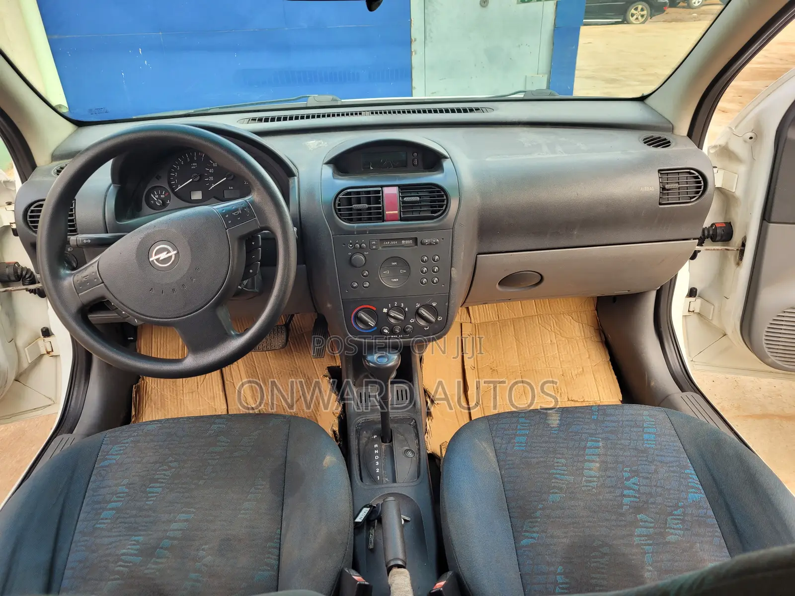 Opel Corsa 2005 White