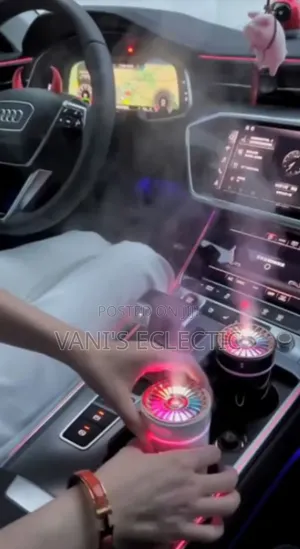 Rechargeable Car Humidifier and Aromatherapy Diffuser With Color LED