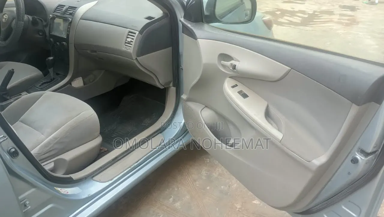 Toyota Corolla 2009 Blue