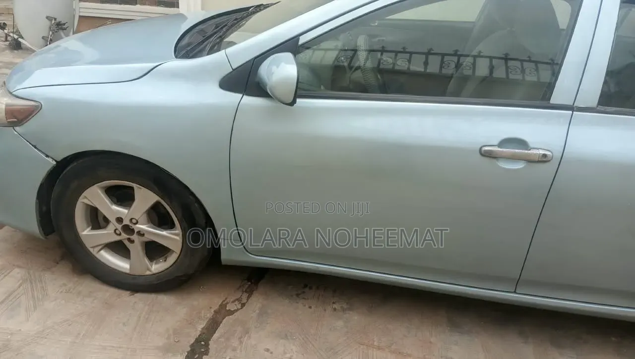 Toyota Corolla 2009 Blue
