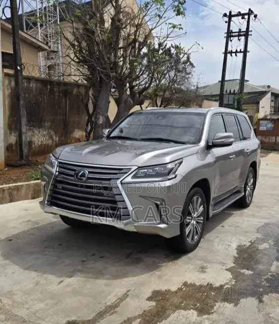 Lexus LX 570 AWD 2017 Gray