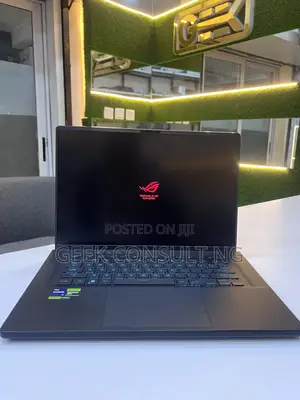 Laptop Asus ROG Zephyrus M16 32GB Intel Core i9 SSD 1T
