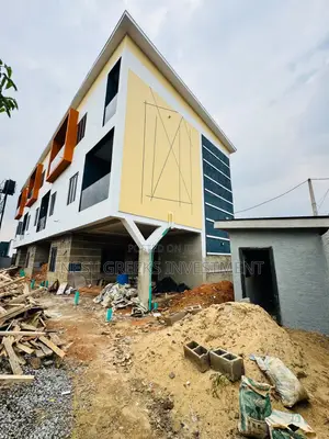 4bdrm Duplex in Berger for sale