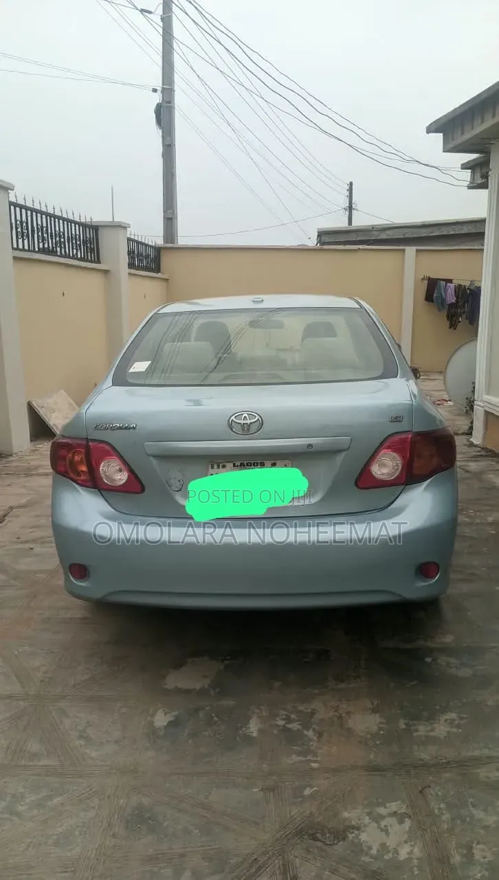 Toyota Corolla 2009 Blue