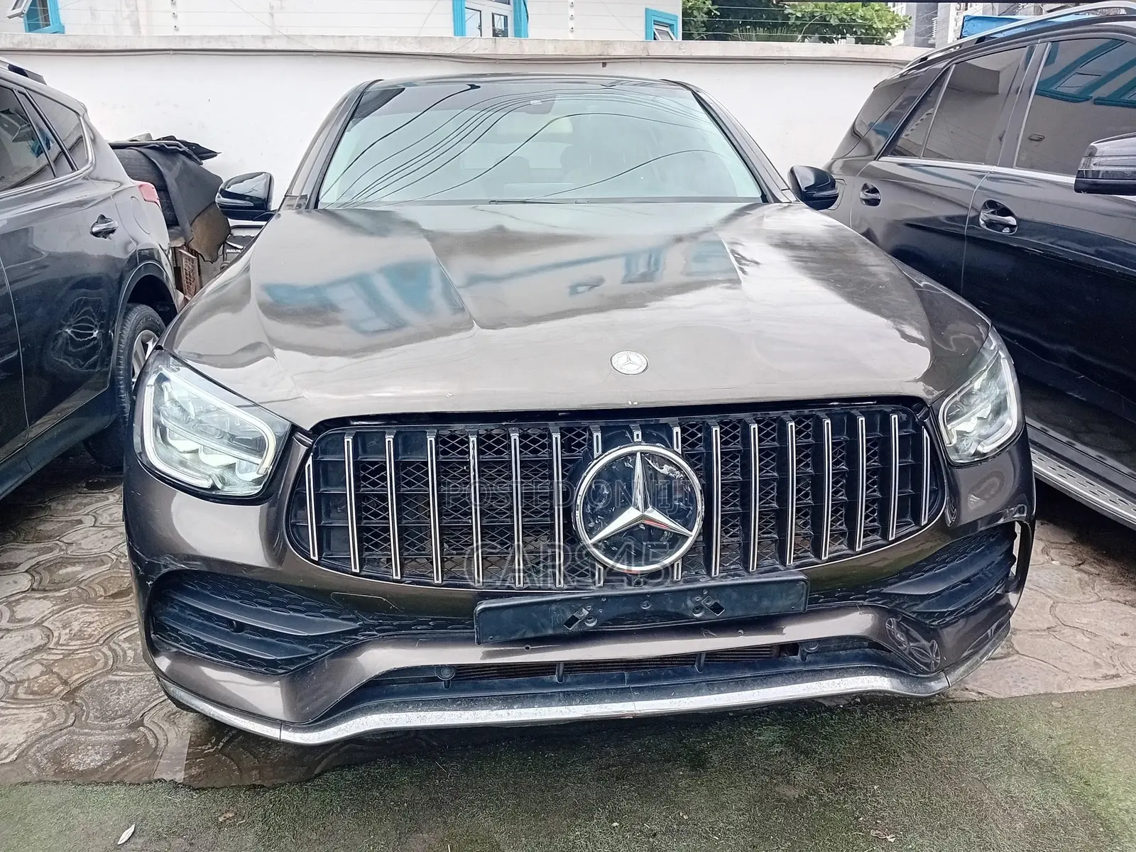 Mercedes-Benz GLC-Class GLC250 Sport Utility 4-Door (2.0L, 4cyl Turbo)
