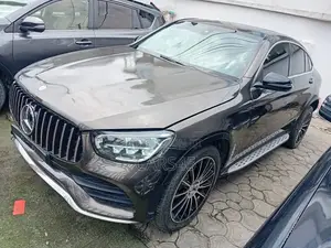Mercedes-Benz GLC-Class 2018 Brown