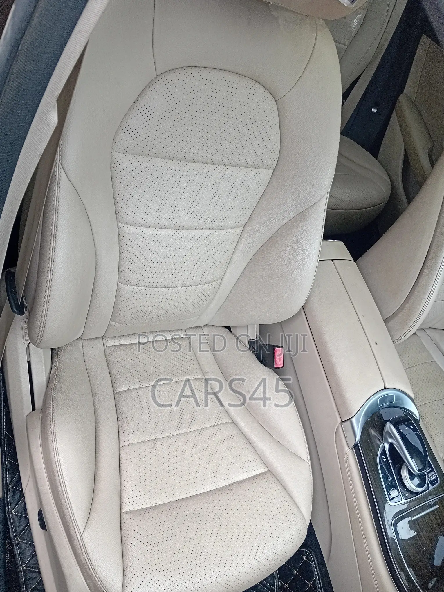 Mercedes-Benz GLC-Class GLC250 Sport Utility 4-Door (2.0L, 4cyl Turbo)