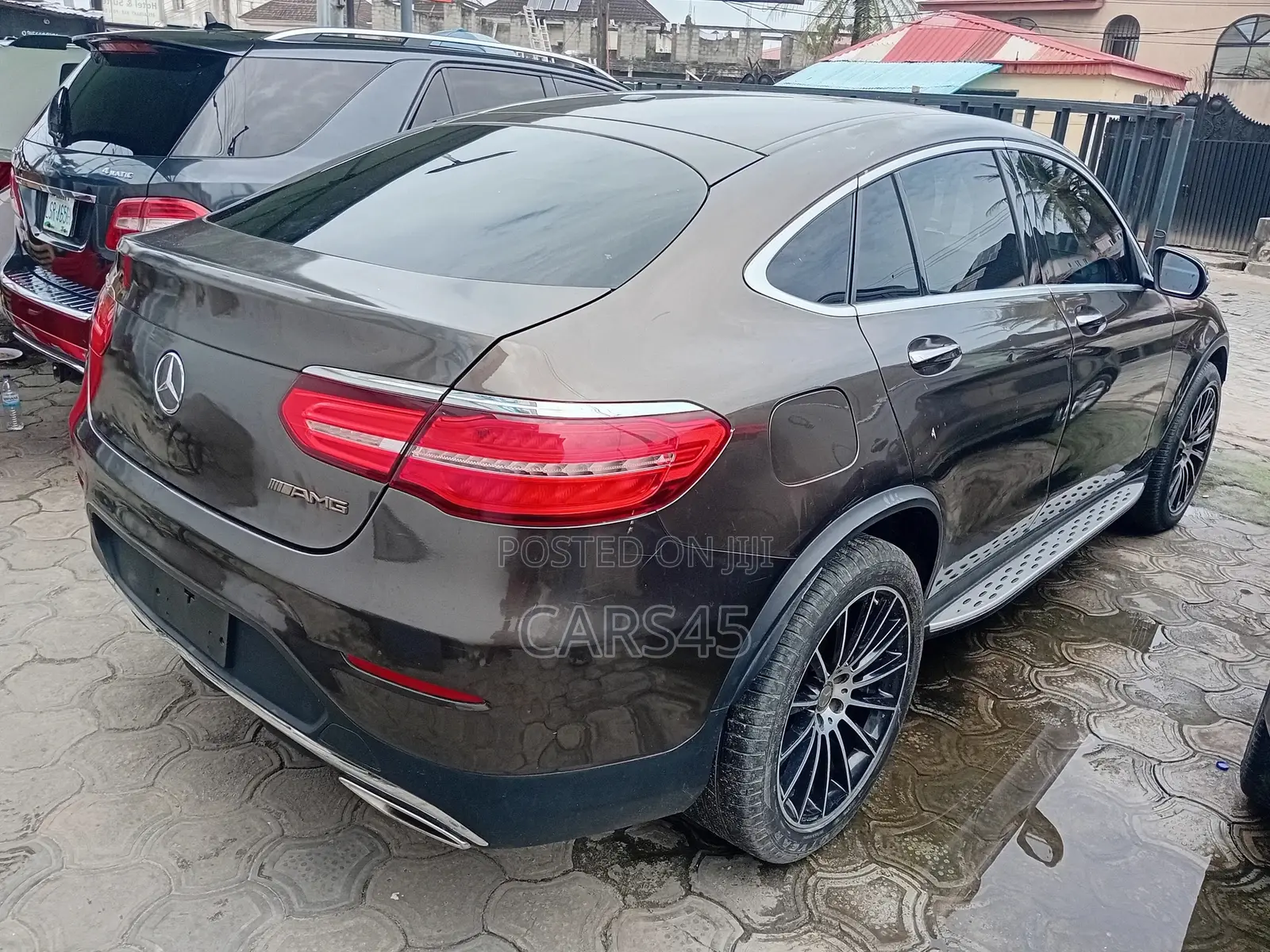 Mercedes-Benz GLC-Class GLC250 Sport Utility 4-Door (2.0L, 4cyl Turbo)