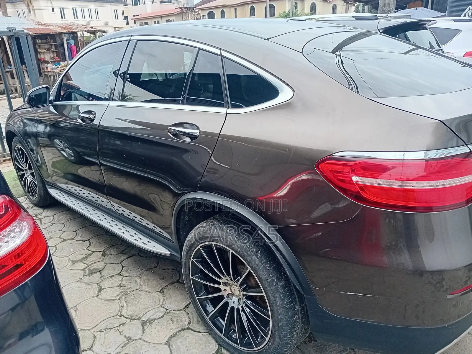 Mercedes-Benz GLC-Class GLC250 Sport Utility 4-Door (2.0L, 4cyl Turbo)