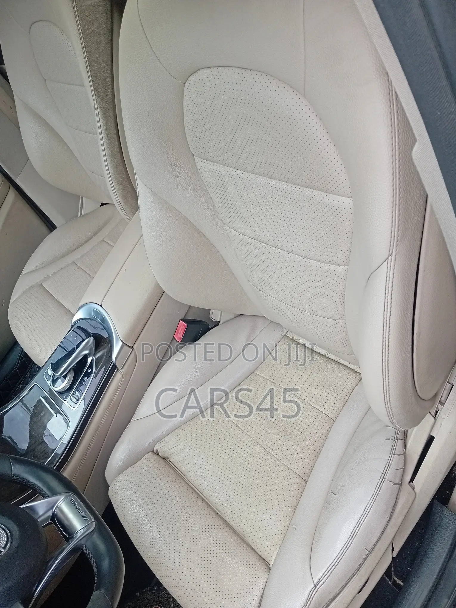 Mercedes-Benz GLC-Class GLC250 Sport Utility 4-Door (2.0L, 4cyl Turbo)