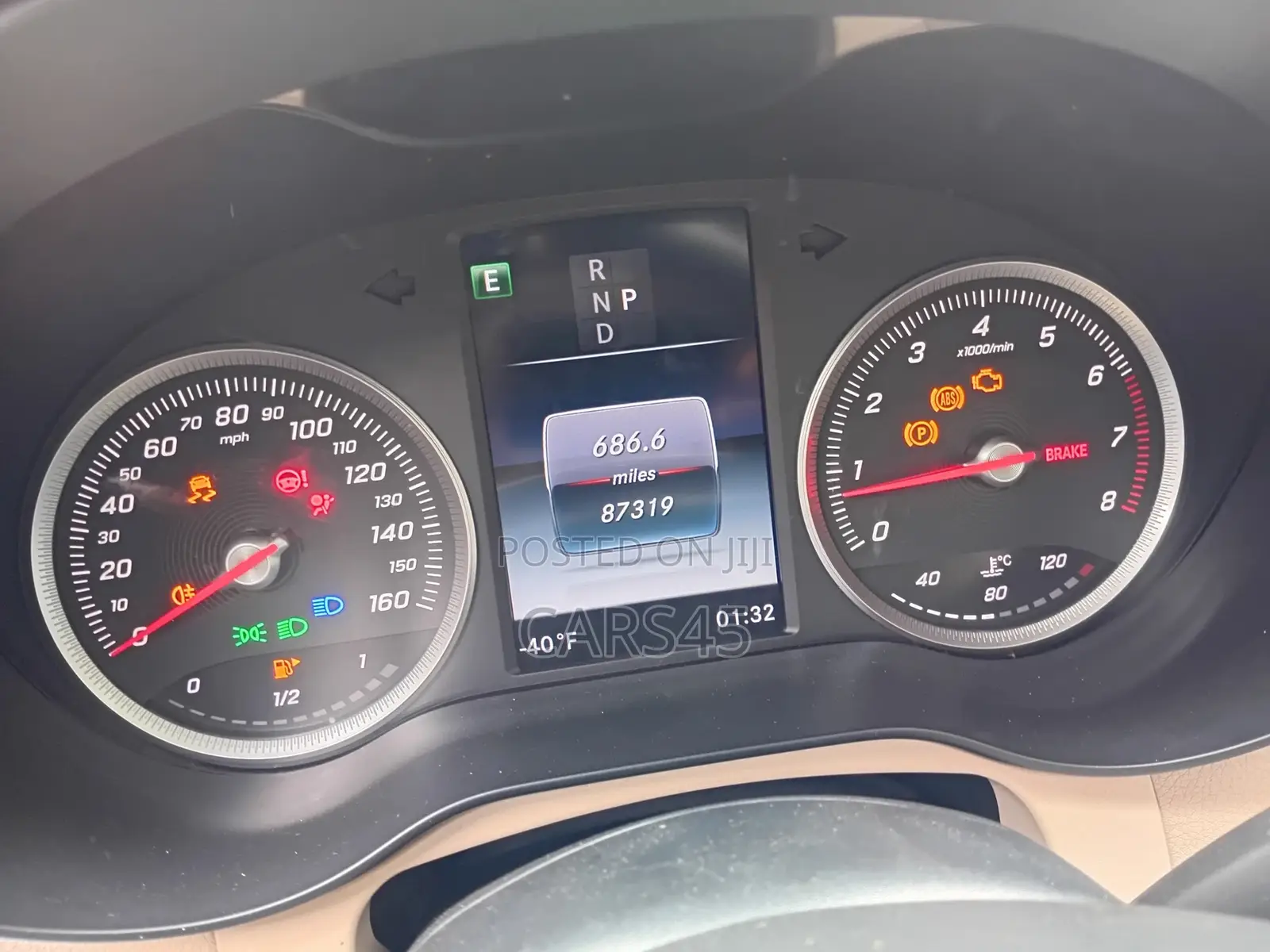 Mercedes-Benz GLC-Class GLC250 Sport Utility 4-Door (2.0L, 4cyl Turbo)