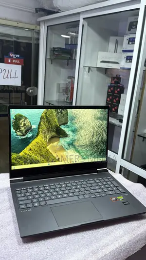 Laptop HP Victus 15 16GB AMD Ryzen 7 SSD 1T
