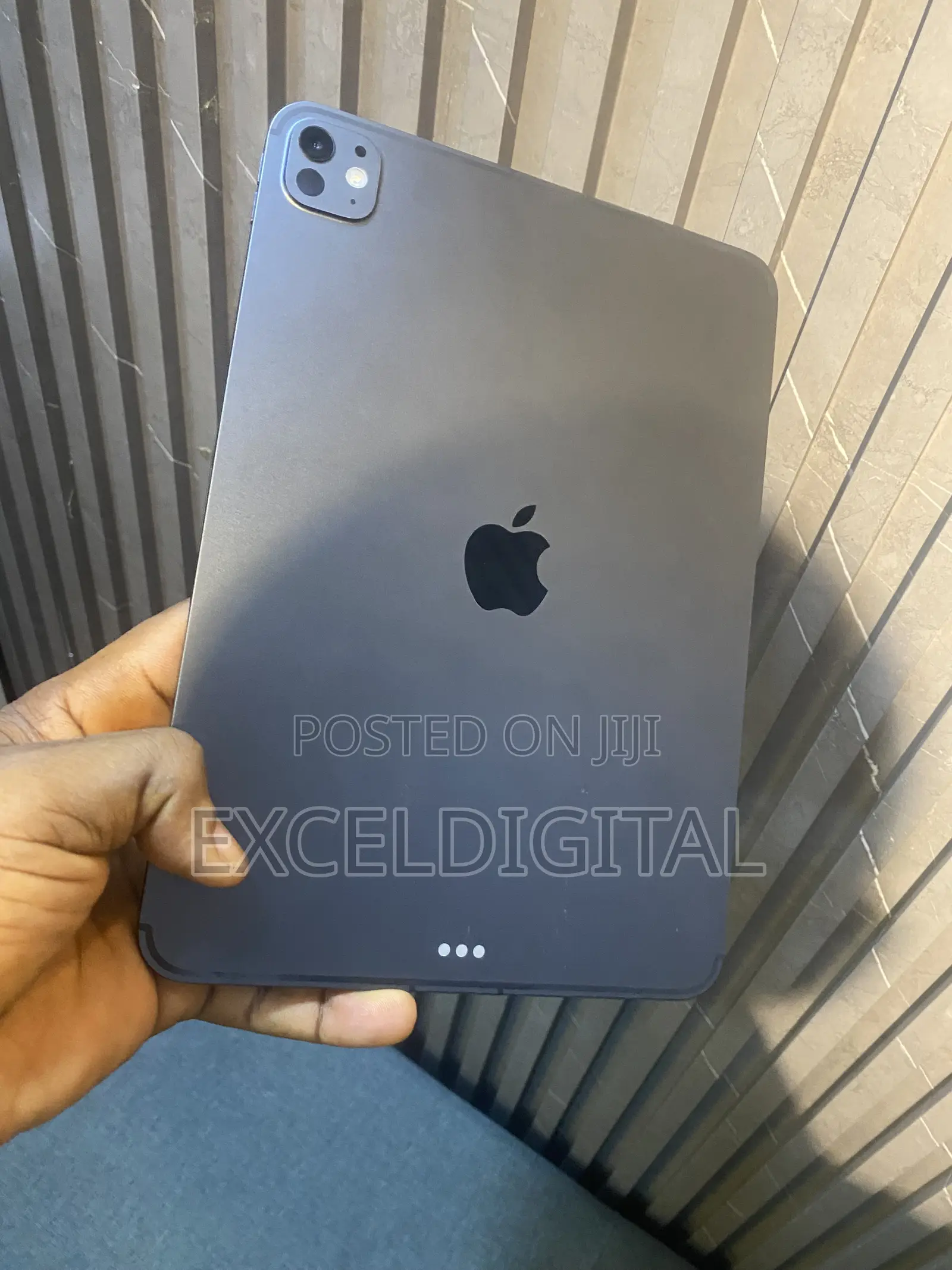 Apple iPad Pro 11 (2024) 256 GB Gray