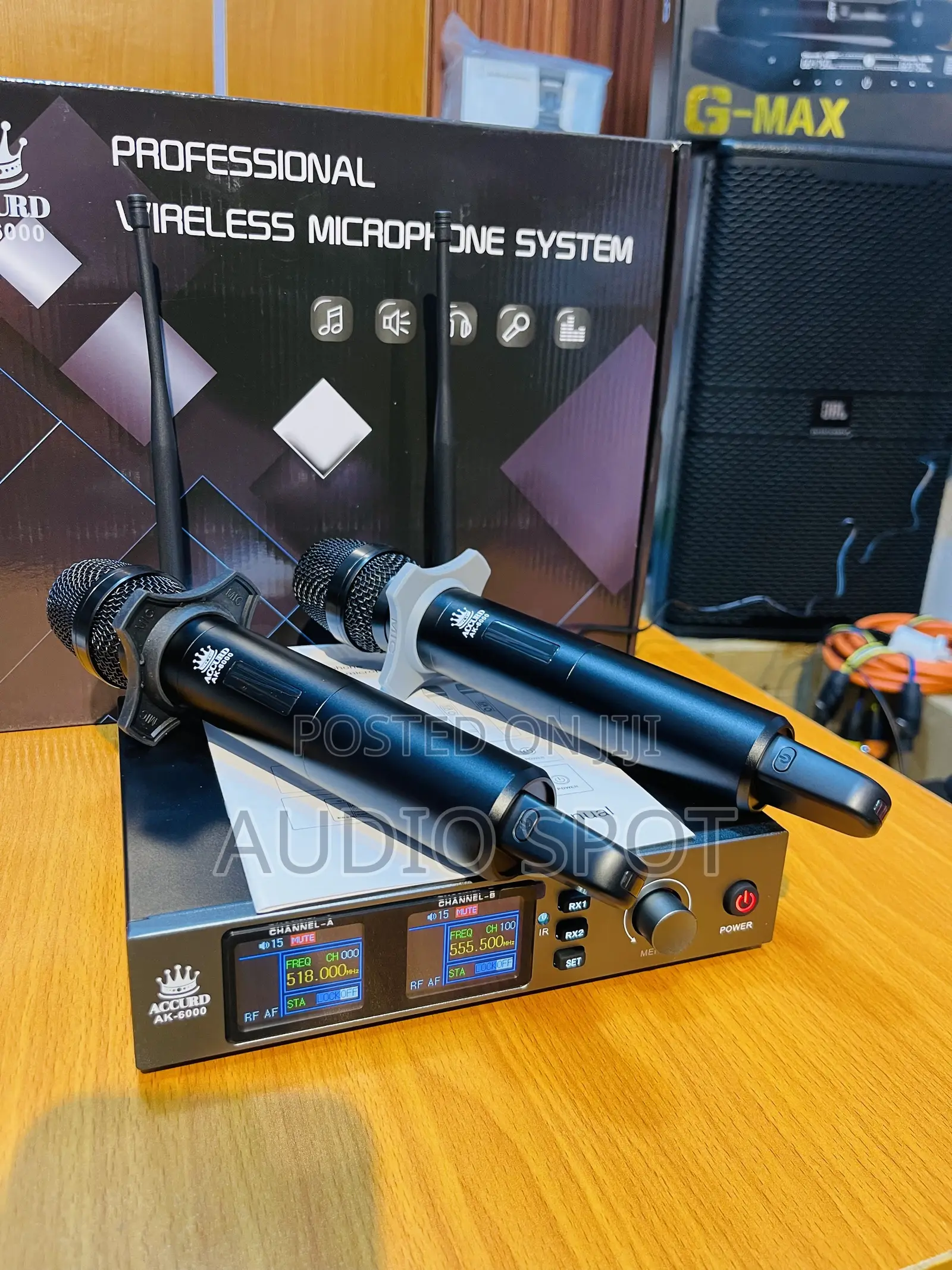 Accurd Ak-6000 Professional Dual Handheld Digital Wireless Microphone
