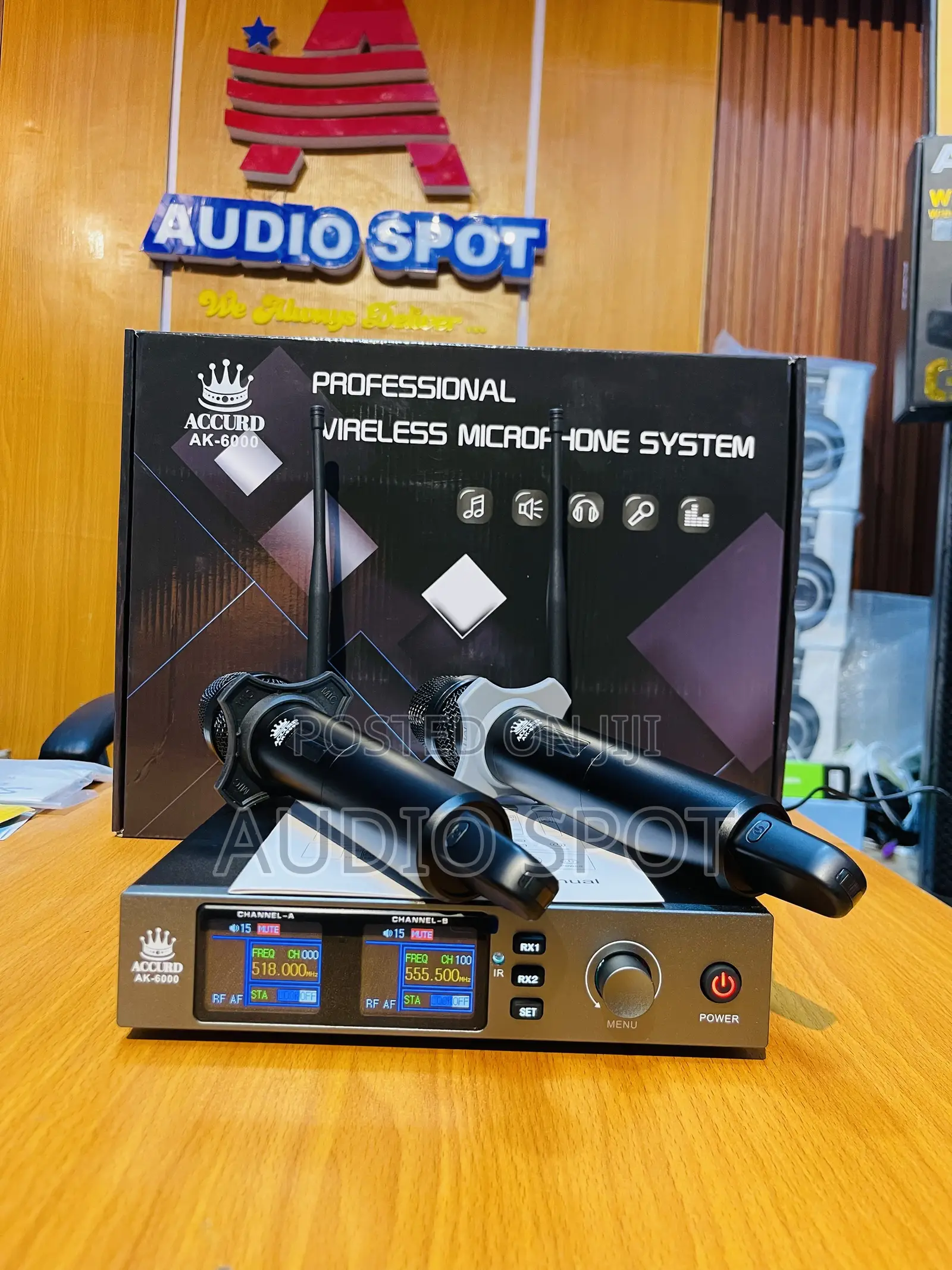 Accurd Ak-6000 Professional Dual Handheld Digital Wireless Microphone