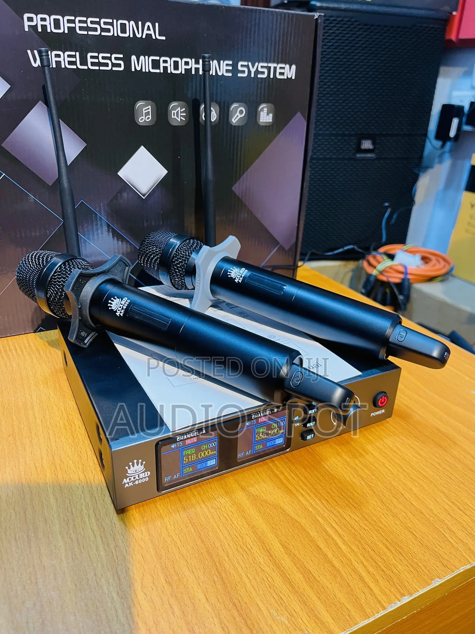 Accurd Ak-6000 Professional Dual Handheld Digital Wireless Microphone