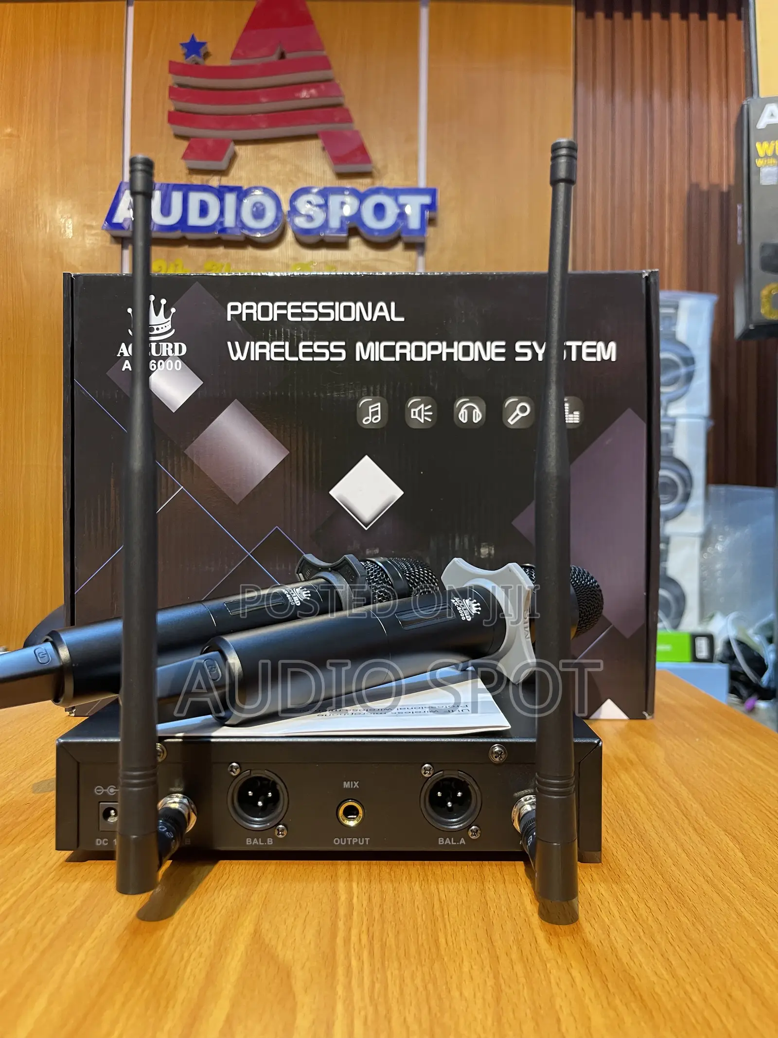 Accurd Ak-6000 Professional Dual Handheld Digital Wireless Microphone