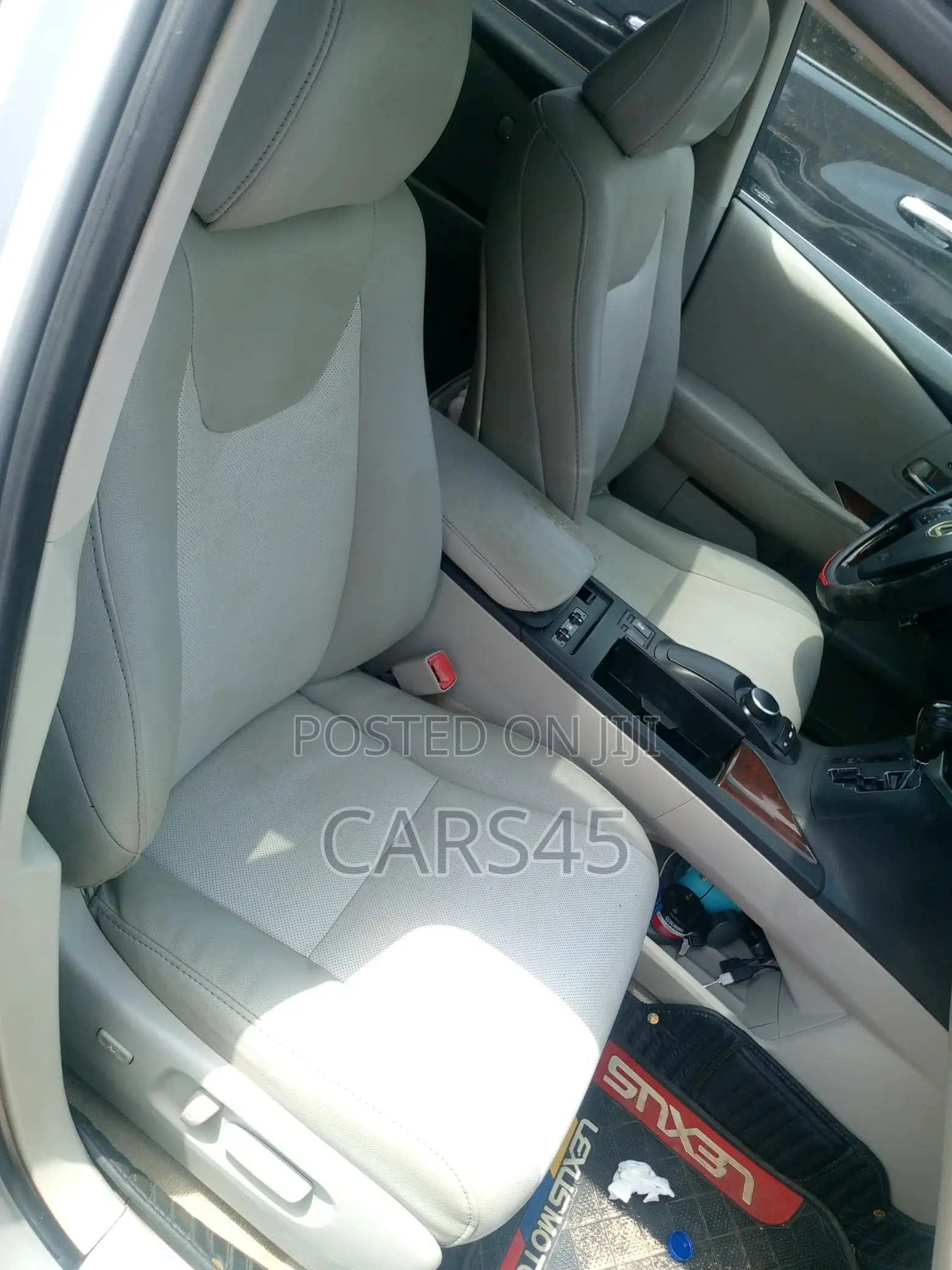 Lexus RX 2011 Silver