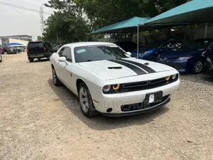 Dodge Challenger 2018 White