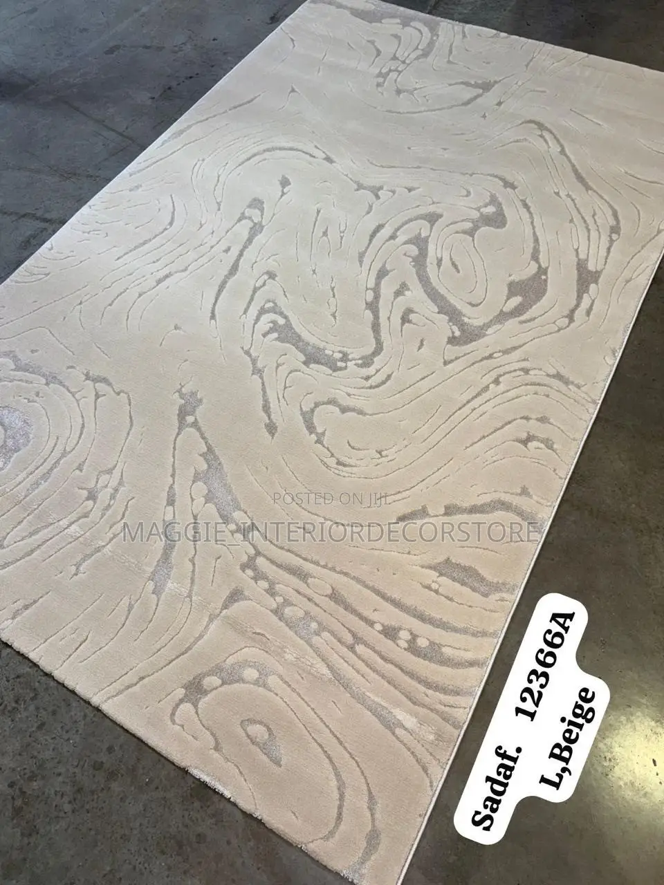 Center Rugs