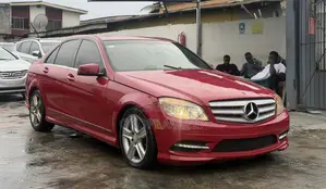 Mercedes-Benz C300 2010 Red