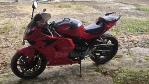 Hyosung GT250R 2012 Red