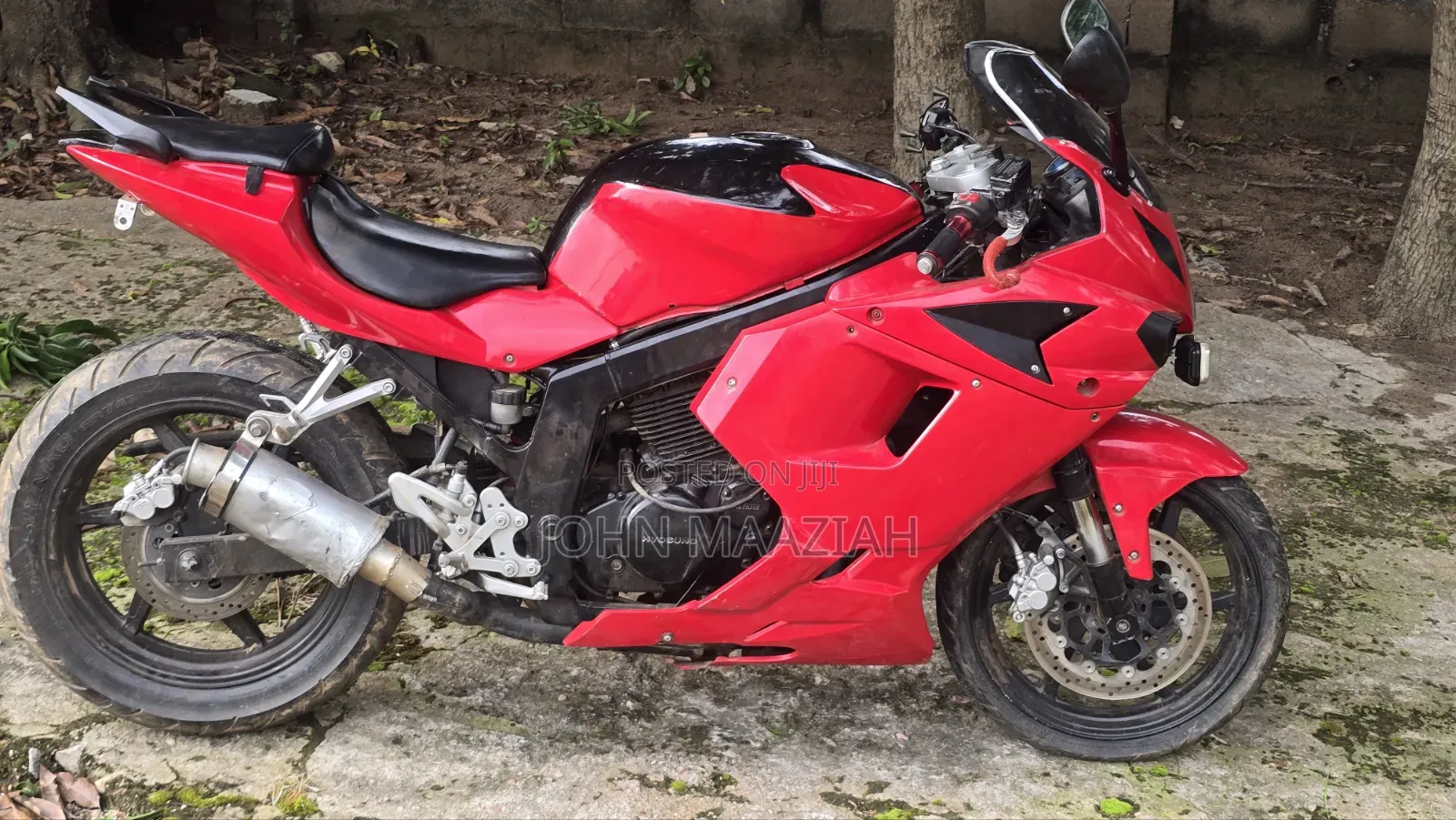 Hyosung GT250R 2012 Red
