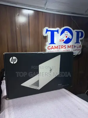 New Laptop HP Envy 15 16GB Intel Core i7 SSD 1T