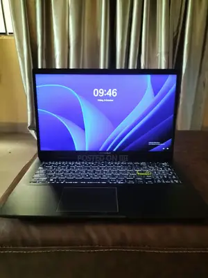 Laptop Asus ASUSPRO P2440UA 16GB Intel Core i5 SSD 512GB