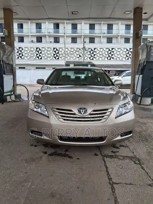 Toyota Camry LE 4dr Sedan (2.4L 4cyl 5A) 2008 Gold