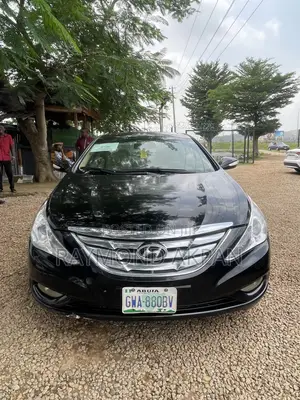 Hyundai Sonata 2011 Black