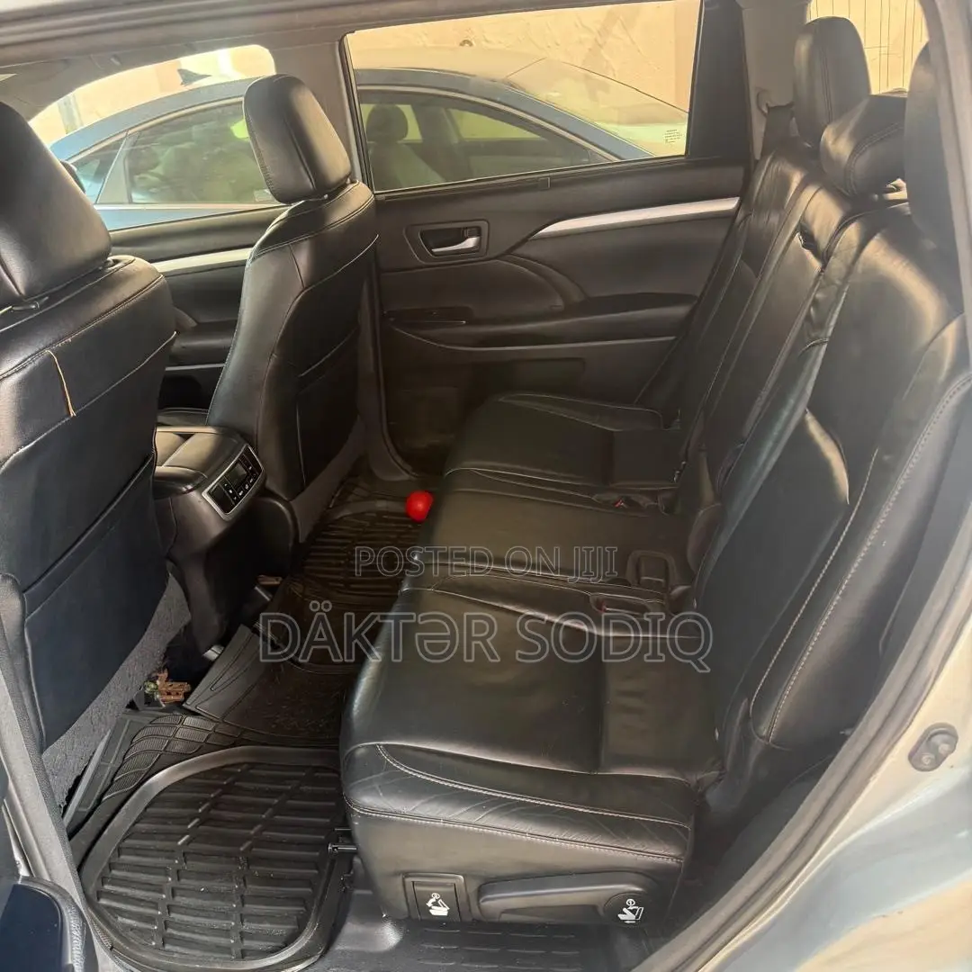 Toyota Highlander 2016 Silver