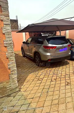 Toyota Highlander 2016 Silver