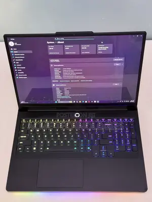 Laptop Lenovo Legion Pro 7 32GB Intel Core Ultra 9 SSD 2T
