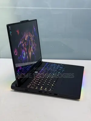 Laptop Lenovo Legion Pro 7 32GB Intel Core Ultra 9 SSD 2T